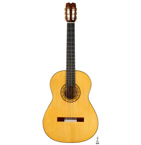 The front of a 1999 Conde Hermanos "Concert Blanca" made of spruce and cypress