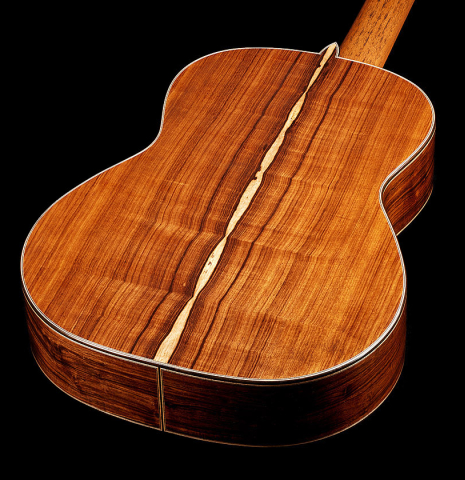 The back and sides of a 2024 Wolfgang Jellinghaus "Flamenca Negra" flamenco guitar made of spruce and granadillo