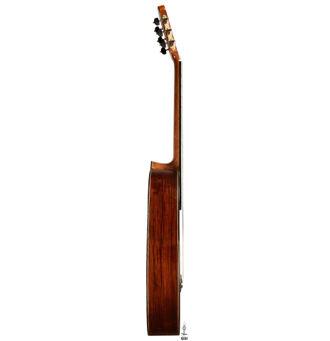 The side of a 2024 Wolfgang Jellinghaus "Flamenca Negra" flamenco guitar made of spruce and granadillo