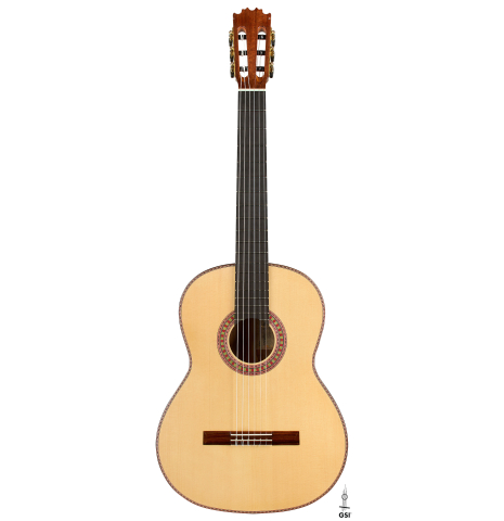 The front of a 2026 Wolfgang Jellinghaus "Flamenca Negra" flamenco guitar made of spruce and granadillo