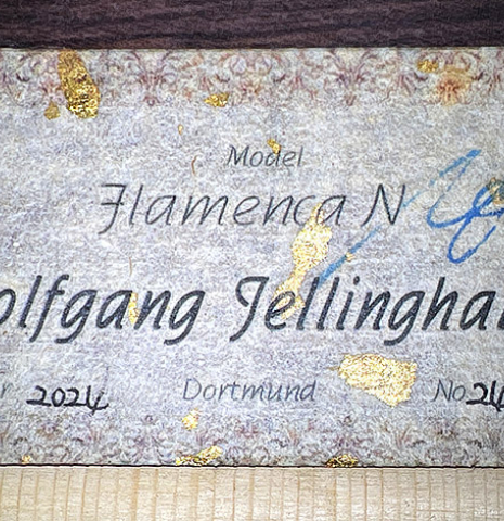 The label of a 2024 Wolfgang Jellinghaus "Flamenca Negra" flamenco guitar with spruce and Indian rosewood