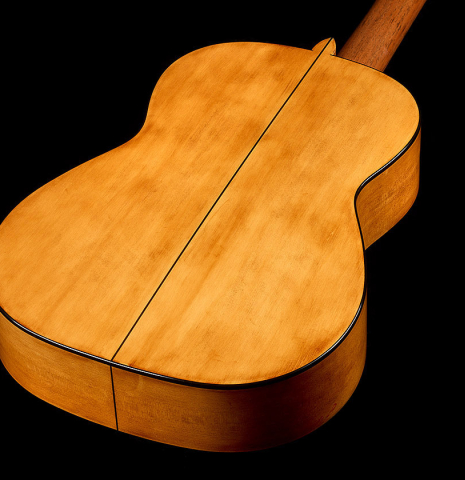 The back and sides of a La Cañada "1934 Domino Esteso - A" flamenco guitar made of spruce and cypress