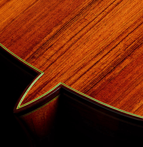 The heel, back binding and purfling of a 2025 Teodoro Perez "Flamenco Negra" guitar made of spruce and African rosewood