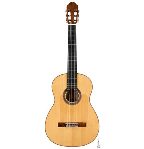 The front of a 1991 Antonio Raya Pardo flamenco guitar made of spruce and cypress