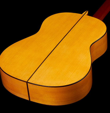 The back and sides at the foot of a 1997 Manuel Reyes flamenco guitar made of spruce and cypress