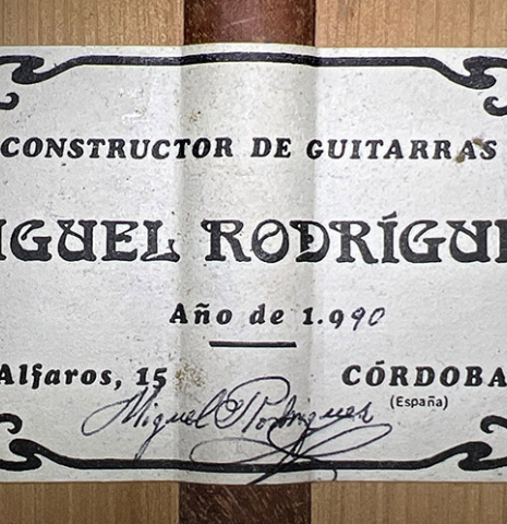 The label of a 1990 Miguel Rodriguez flamenco guitar made with spruce top and cypress back and sides.