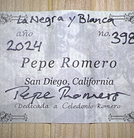 The label of a 2024 Pepe Romero "Negra y Blanca" flamenco guitar made of spruce and CSA rosewood