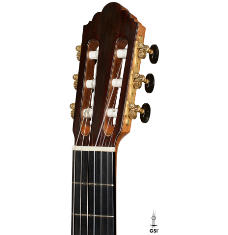 The headstock of a 2026 Gao Yi "Flamenco negra" made of spruce and Indian rosewood
