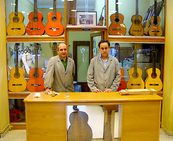 Flamenco guitar Conde Hermanos 1967 2ª - Solera Flamenca