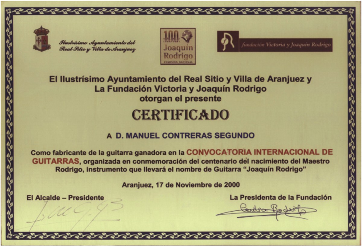 Certificate awarded in Aranjuez on November 17, 2000 to Manuel Contreras II as maker of the winning guitar