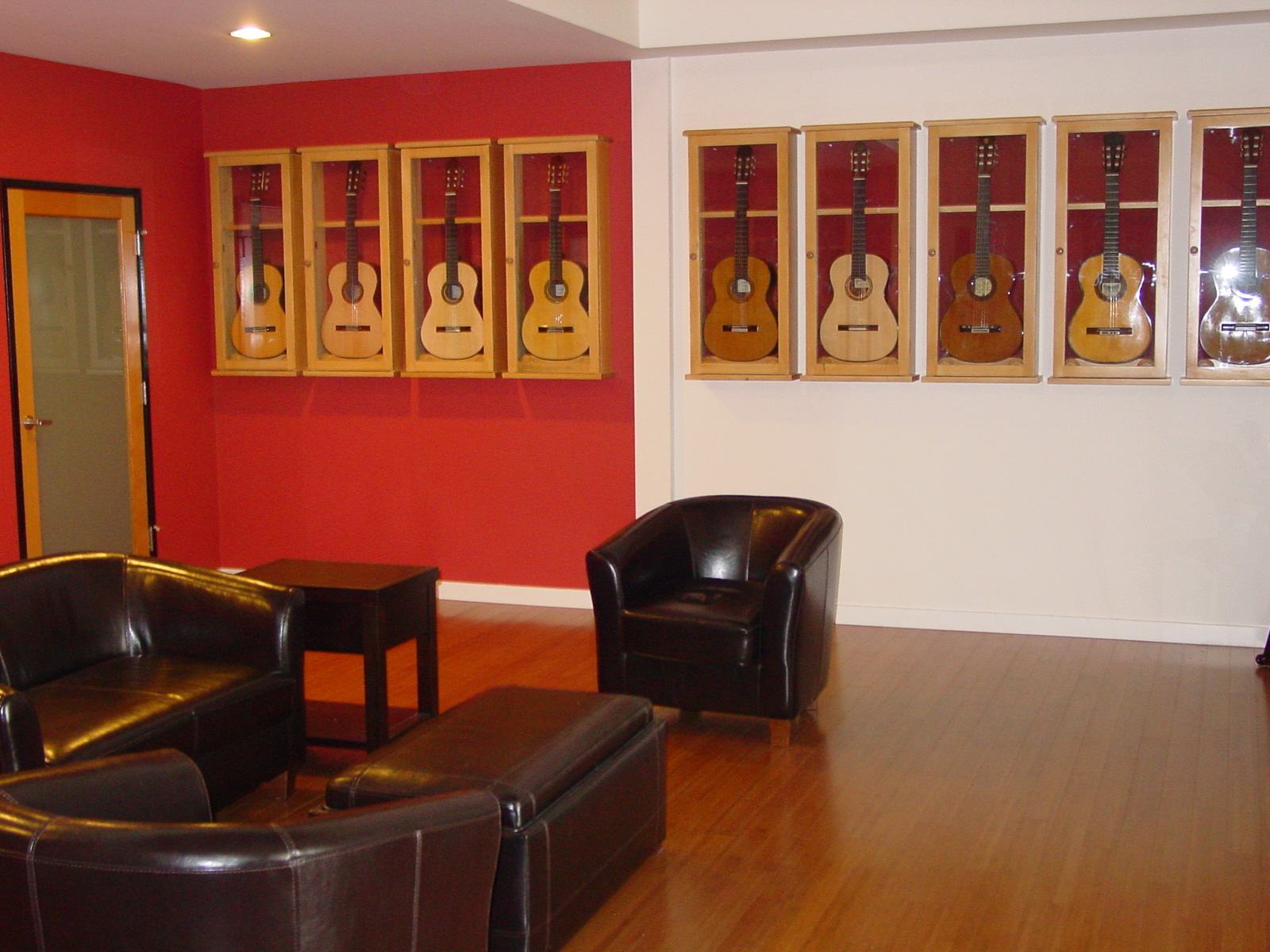 New Guitar Salon Showroom Guitar Salon International