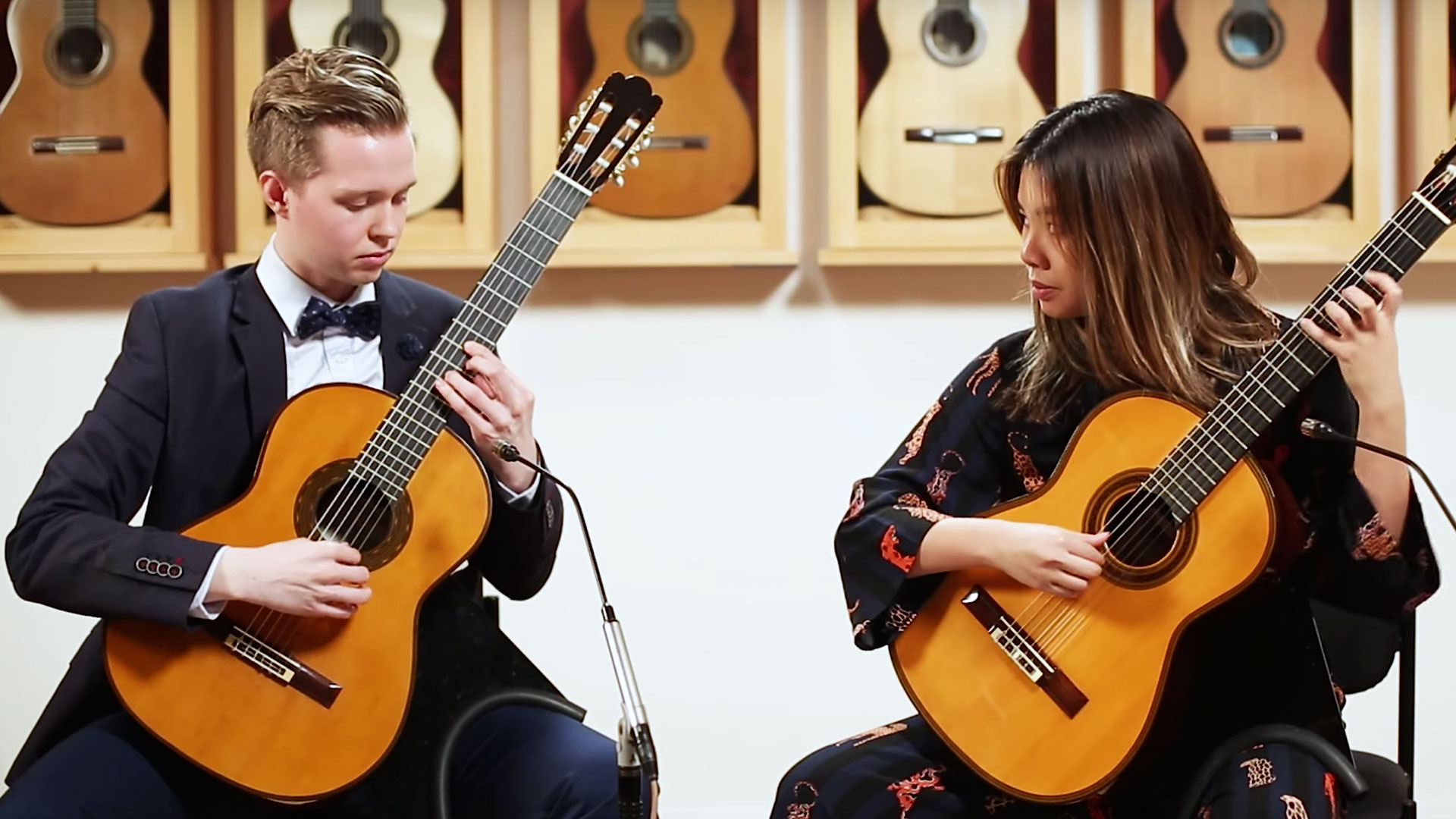 L I N Ü (Jiji and Gulli Bjornsson) Perform Debussy, Glass, and Sakamoto