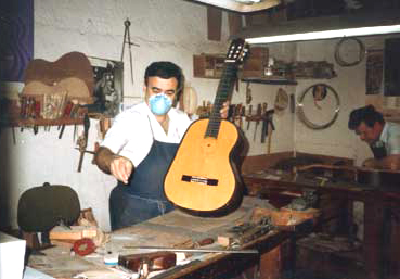 schokkend hier weg Luthier Manuel Contreras | GSI